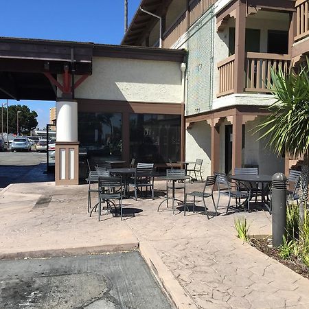Vagabond Inn Executive Sfo Бърлингейм Екстериор снимка