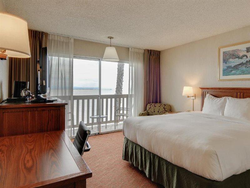 Vagabond Inn Executive Sfo Бърлингейм Екстериор снимка