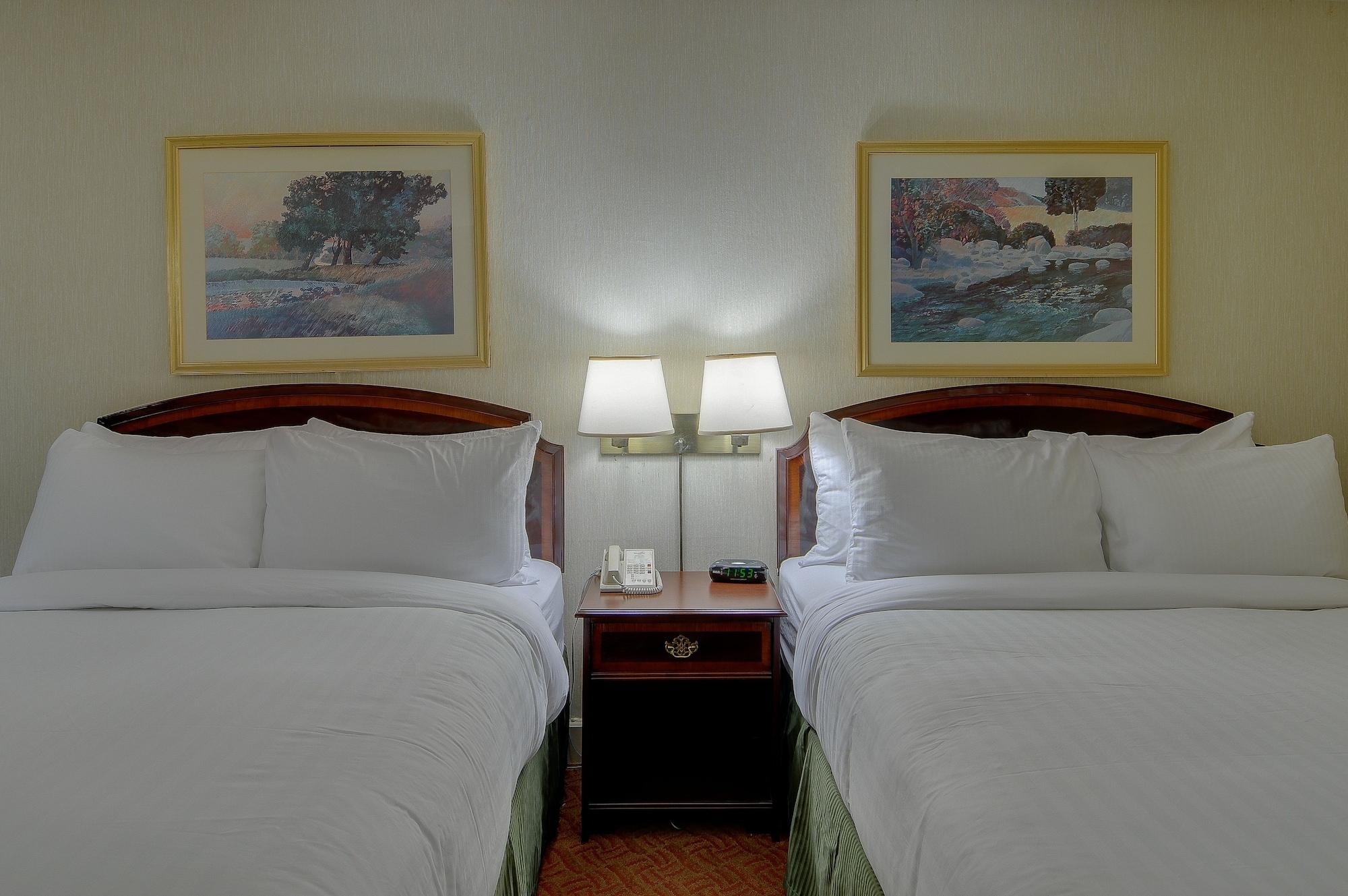 Vagabond Inn Executive Sfo Бърлингейм Екстериор снимка