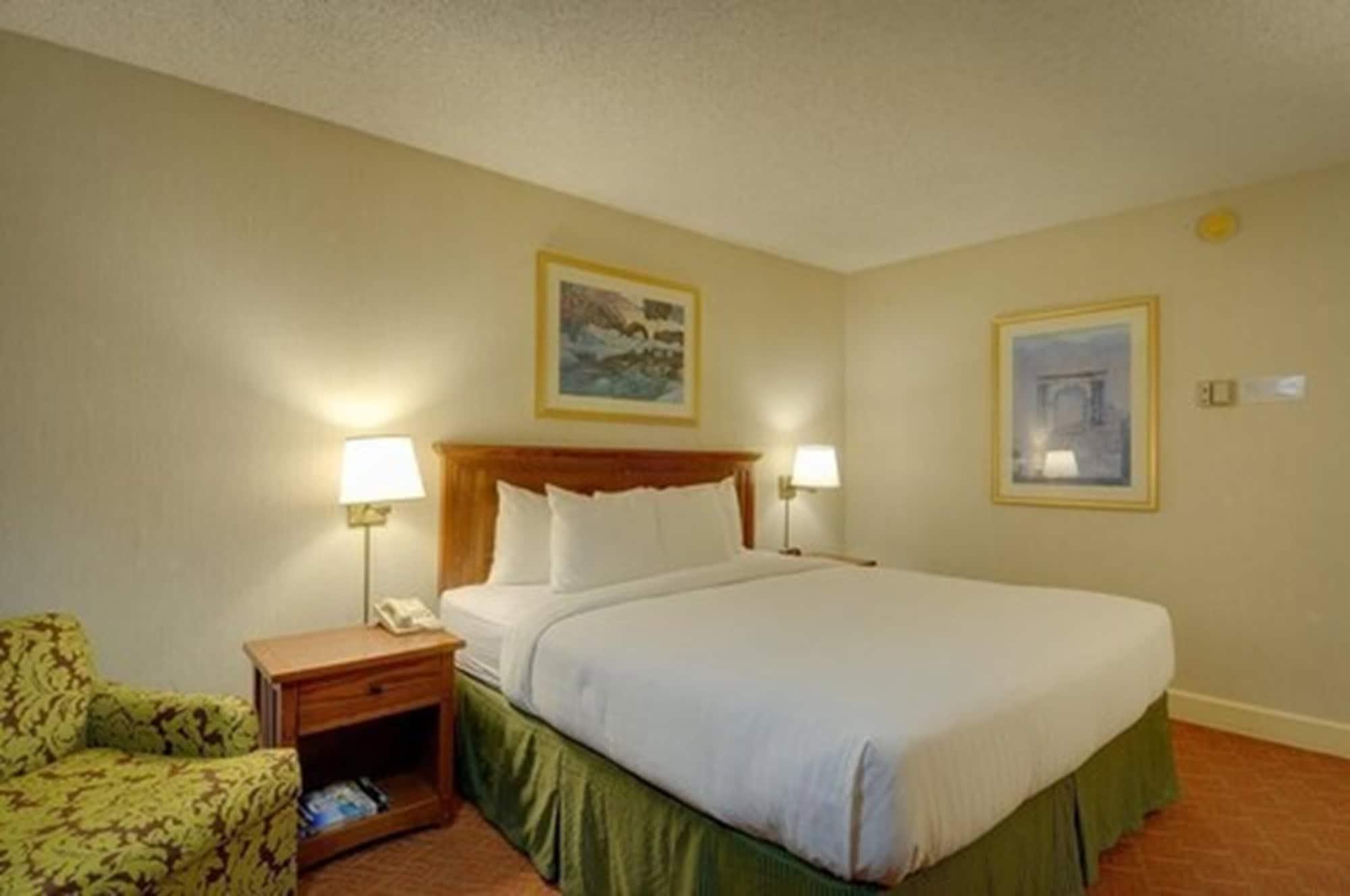 Vagabond Inn Executive Sfo Бърлингейм Екстериор снимка