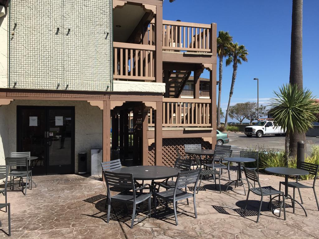 Vagabond Inn Executive Sfo Бърлингейм Екстериор снимка